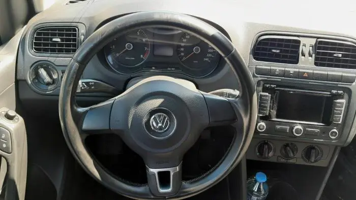 Tablica rozdzielcza Volkswagen Polo