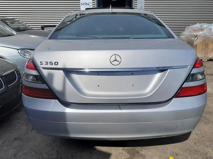 Tylna klapa Mercedes S-Klasse