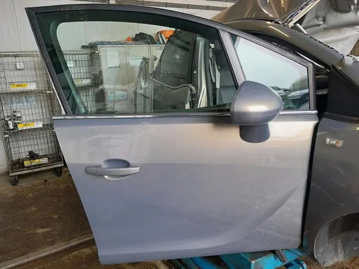 Mechanizm blokady drzwi prawych przednich wersja 4-drzwiowa Opel Meriva
