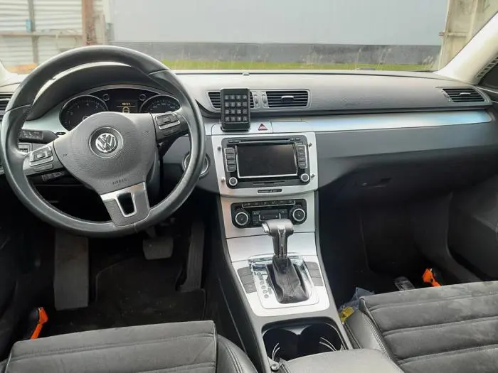 Pas bezpieczenstwa lewy przód Volkswagen Passat