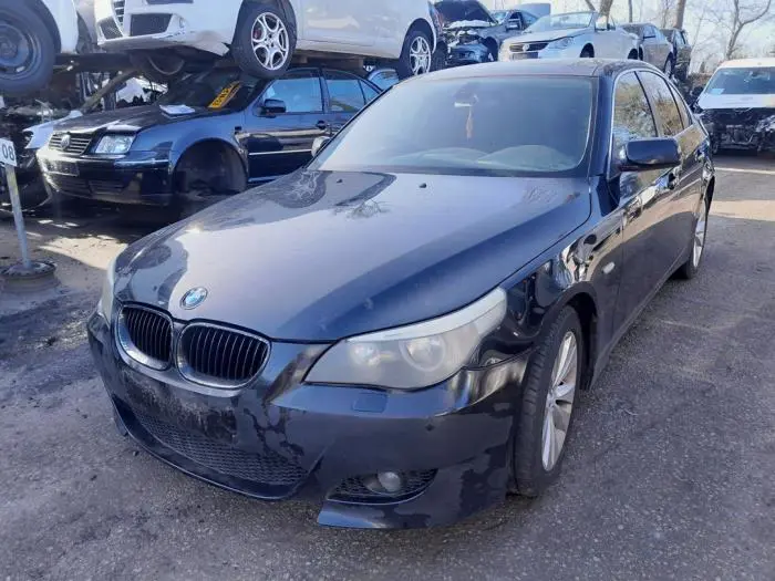 Sworzen lewy przód BMW 5-Serie