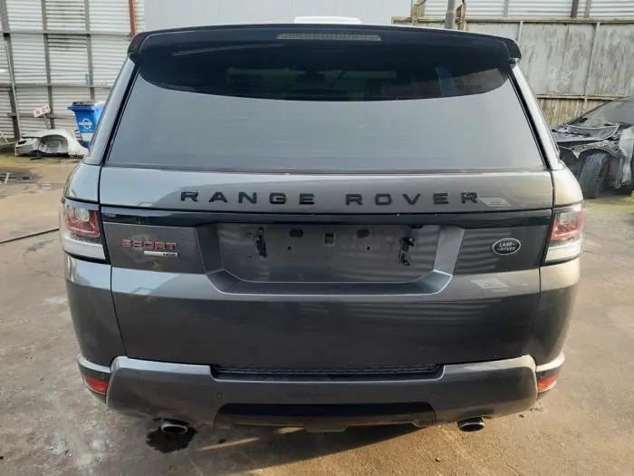 Zderzak tylny Landrover Range Rover