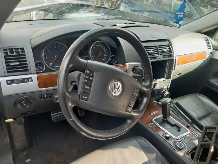 Pas bezpieczenstwa lewy przód Volkswagen Touareg
