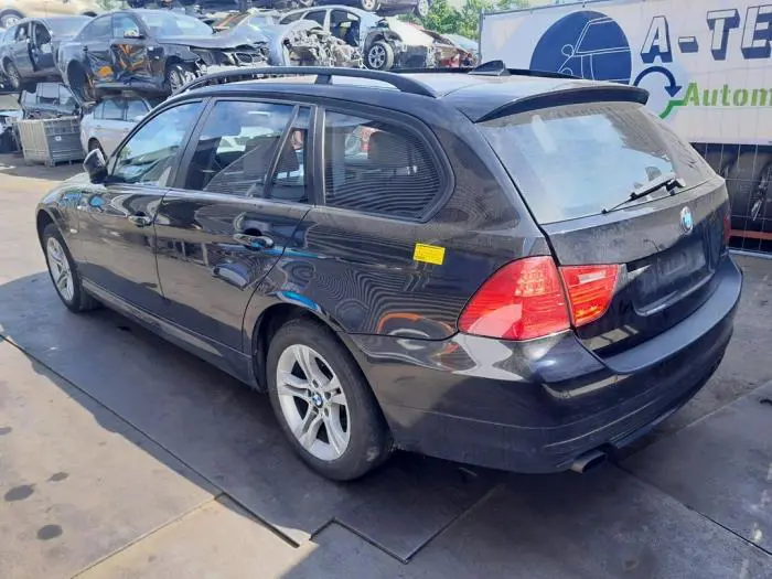Mechanizm szyby lewej tylnej wersja 4-drzwiowa BMW 3-Serie