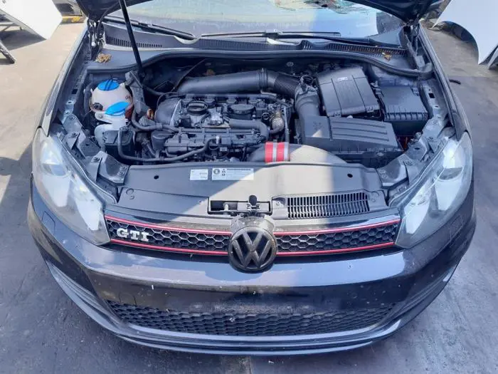 Obudowa filtra powietrza Volkswagen Golf