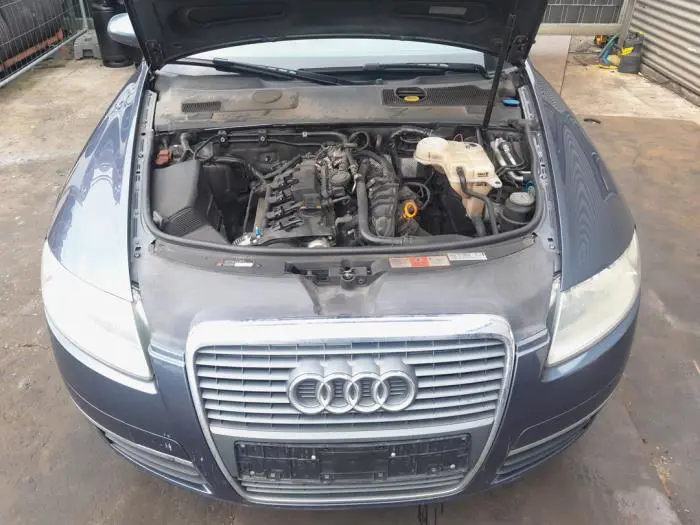 Obudowa filtra powietrza Audi A6