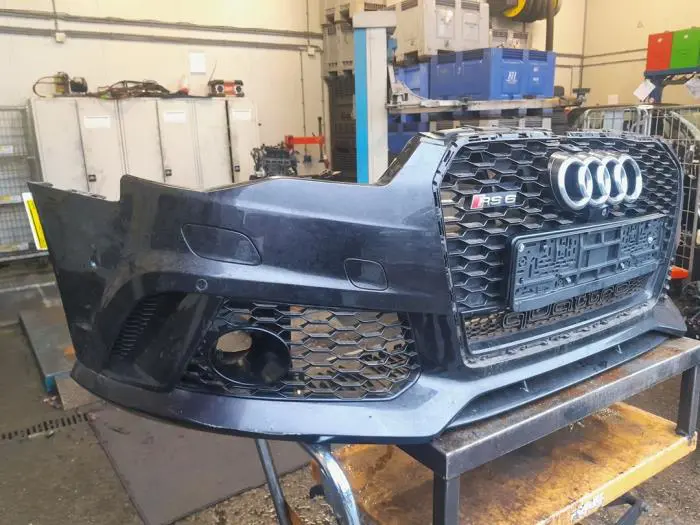 Zderzak przedni Audi RS6