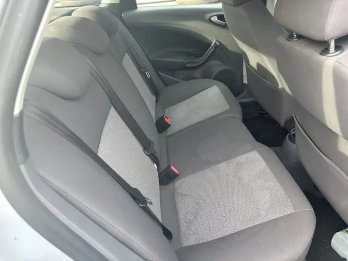 Pas bezpieczenstwa srodkowy tyl Seat Ibiza