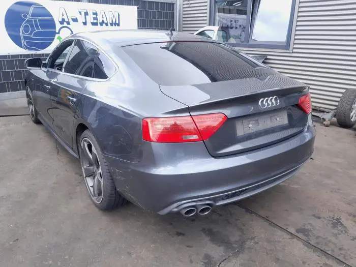 Fusee links-achter Audi A5