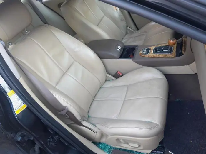 Pas bezpieczenstwa prawy przód Jaguar S-Type