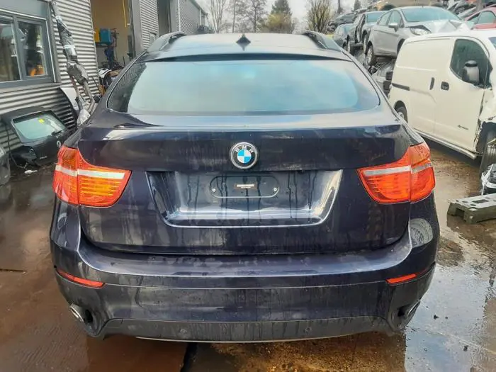 Pólka tylna BMW X6