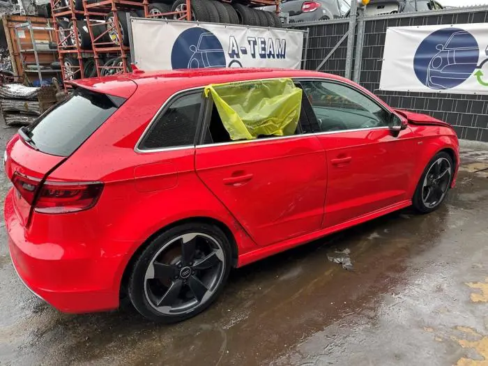 Pokrywa wlewu paliwa Audi A3