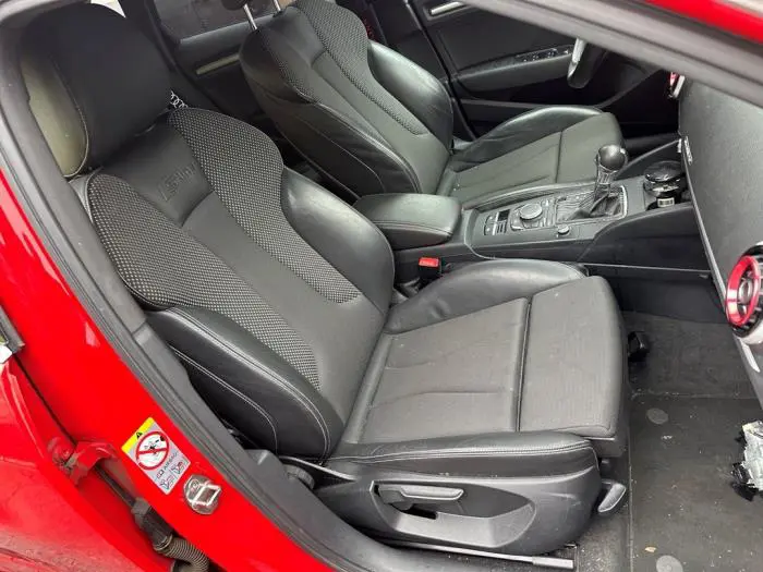 Fotel lewy Audi A3