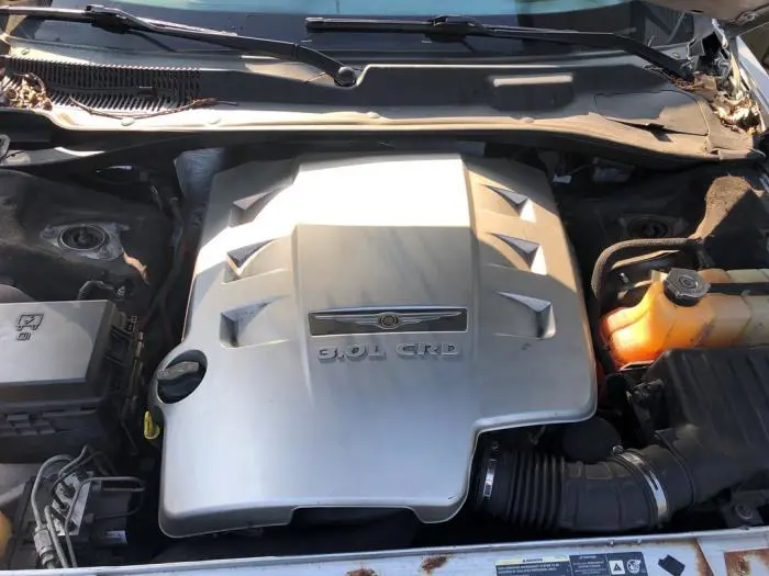 Plyta ochronna silnika Chrysler 300 C