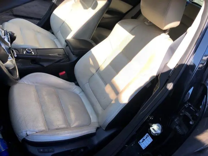 Fotel lewy Mazda 6.