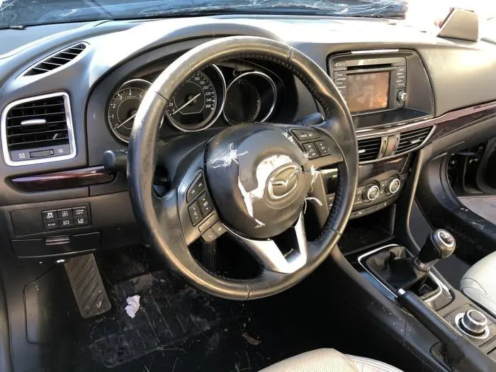 Kierownica Mazda 6.