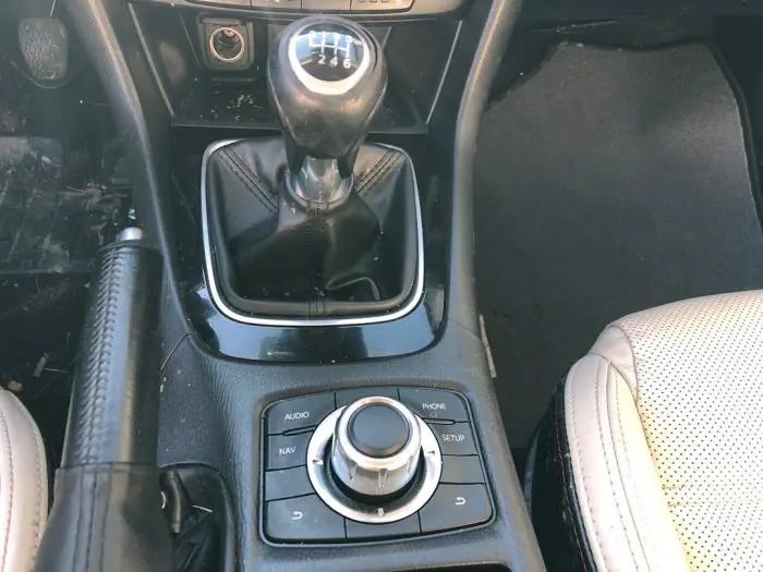 Przycisk I-Drive Mazda 6.