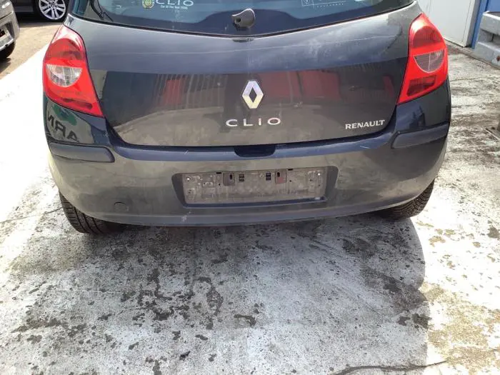 Zderzak tylny Renault Clio