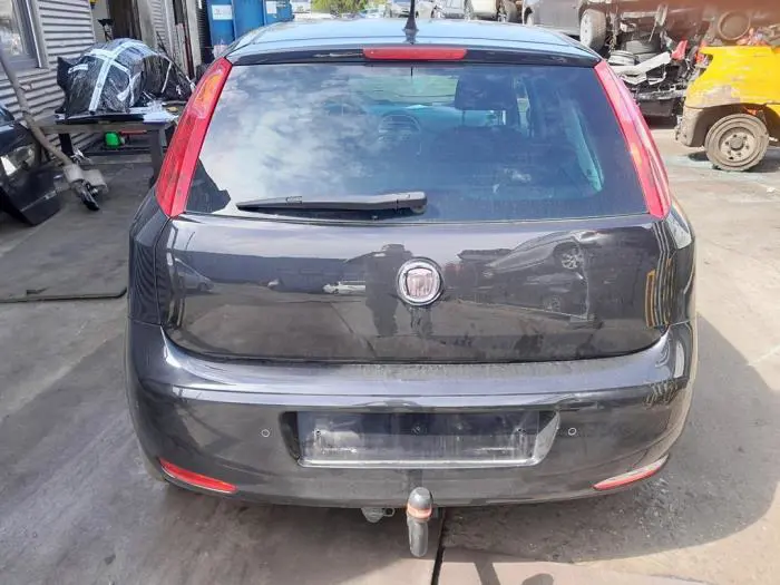 Mechanizm zamka tylnej klapy Fiat Punto