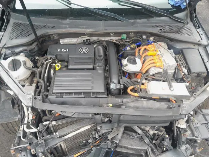 Obudowa filtra powietrza Volkswagen Golf